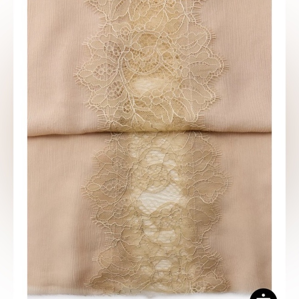 Elegant Lace Trim Scarf